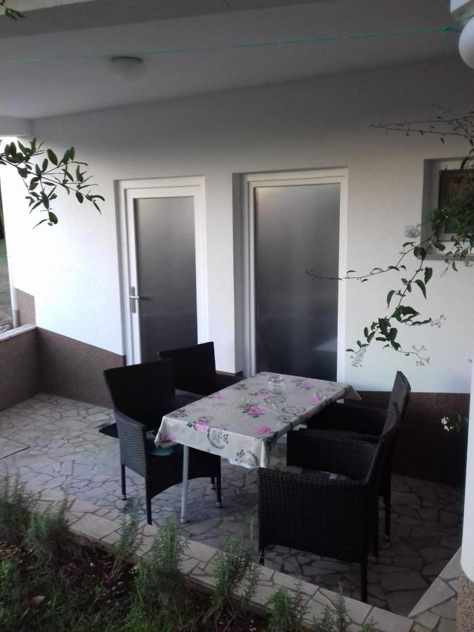 Kuca Moni Apartamento Medulin Exterior foto